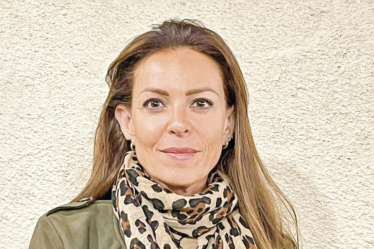 <p>Elizabeth Kassis: “Palestina no necesita beneficencia, Necesita fuentes de trabajo”</p>