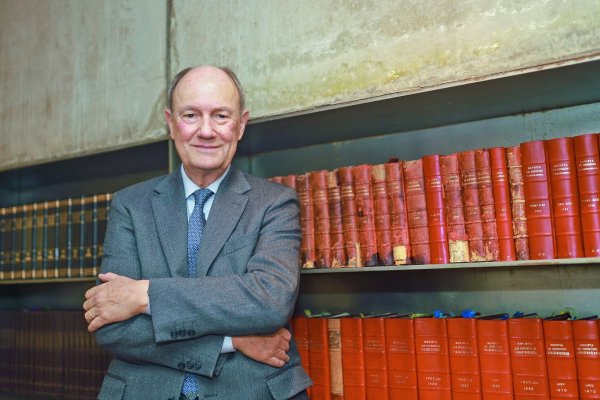 <p>Enrique Barros: “El Partido Republicano tiene un liderazgo muy fuerte y contenidos muy pobres”</p>