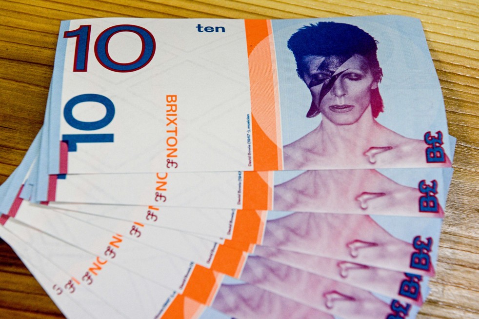 <p>Los "bonos Bowie" se popularizan mientras Wall Street busca rentabilidad</p>