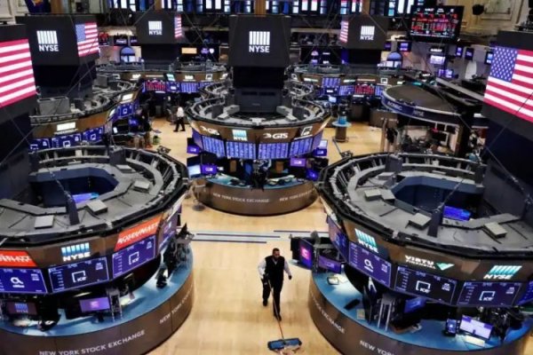 Lunes negro: resultados de comicios golpean a las principales acciones argentinas que se derrumban hasta 16% en Nueva York