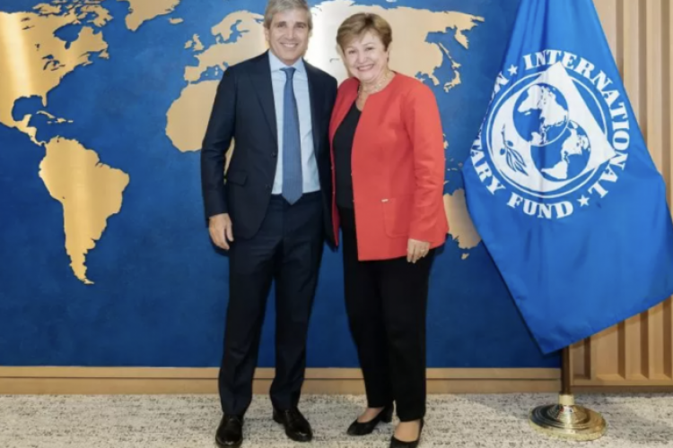 <p>Con los mercados en alerta, Milei “le pone el cuerpo a la crisis” y recibe nuevo espaldarazo del FMI</p>