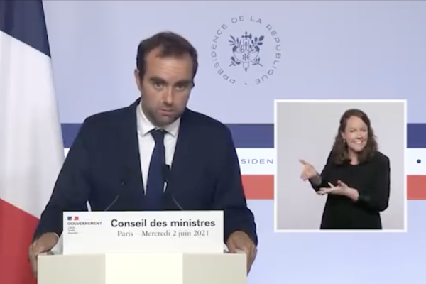 <p>Ahora en DF | Macron nombra a Sébastien Lecornu como nuevo primer ministro de Francia</p>