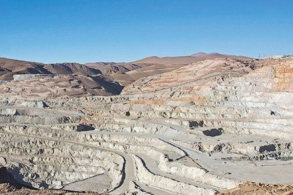 <p>Cómo el sueño de combinar Collahuasi y Quebrada Blanca gestó el mayor acuerdo en el sector en más de una década</p>