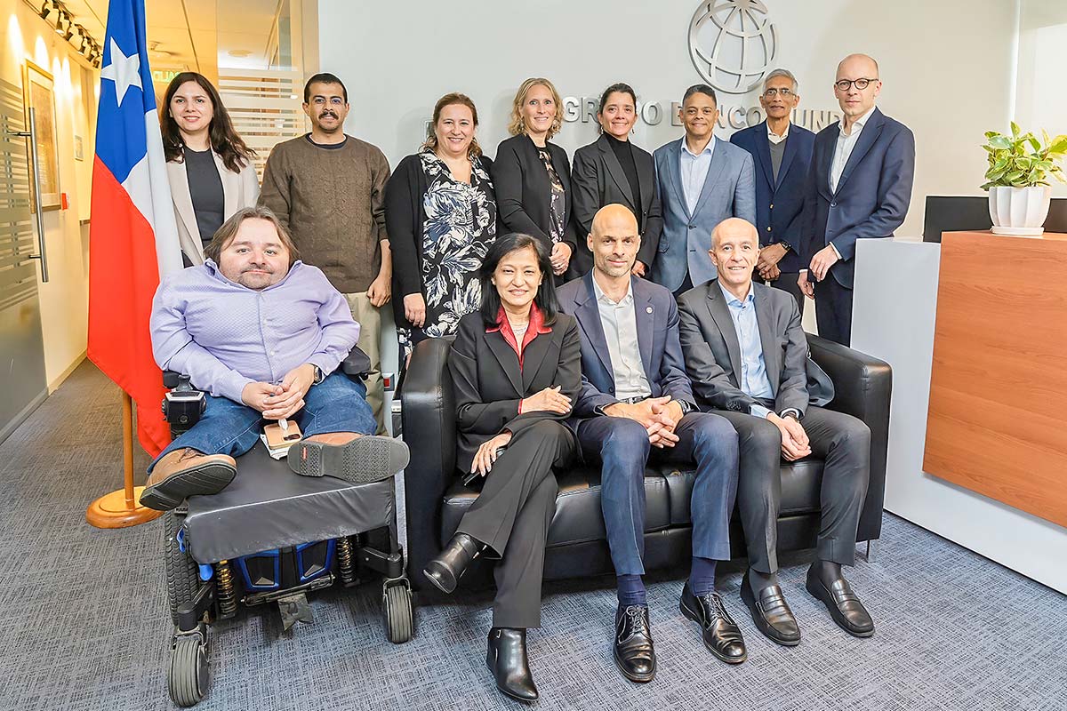 <p>Directores ejecutivos del Grupo Banco Mundial visitan Chile por transición energética y seguridad hídrica</p>