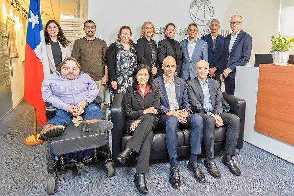 <p>Directores ejecutivos del Grupo Banco Mundial visitan Chile por transición energética y seguridad hídrica</p>