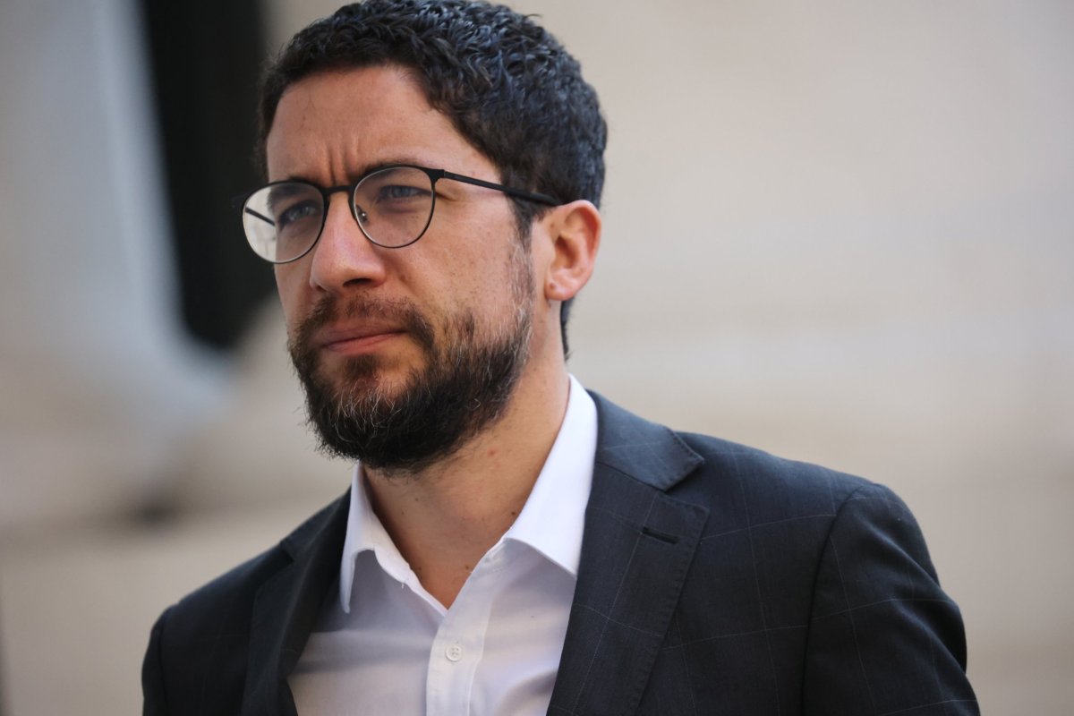 <p>Tras informe de empleo: ministro Boccardo destaca autonomía del Banco Central, pero dice que hay que "incorporar una mirada más amplia"</p>