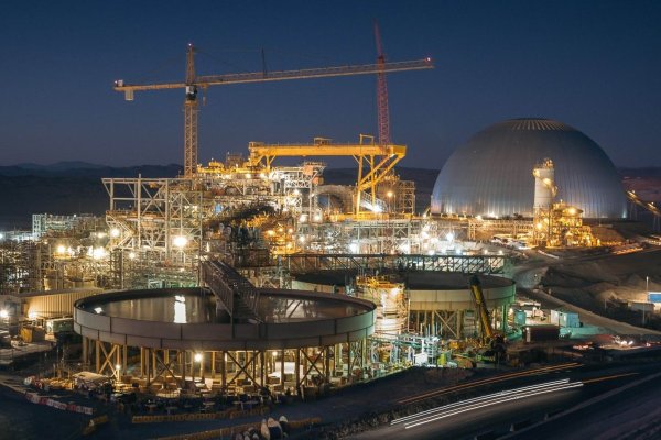 <p>Ganancias de Escondida aumentan casi 60% y empresa paga US$ 1.782 millones en impuestos</p>