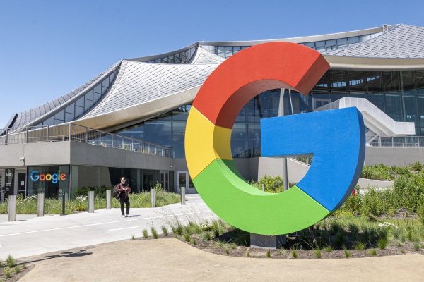 <p>Alphabet alcanza por primera vez los US$ 3 billones de capitalización bursátil</p>