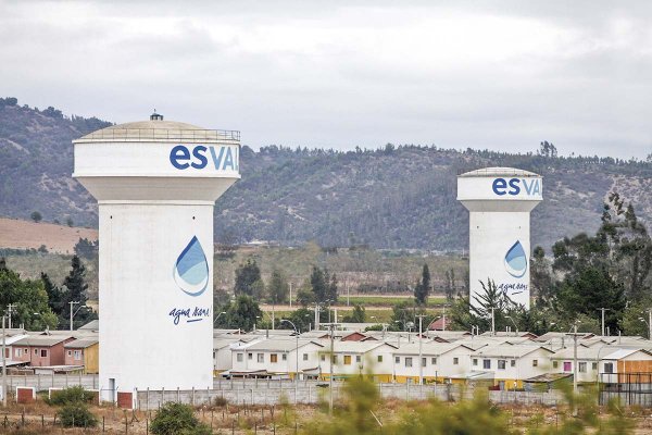 Tarifas de Esval subirán un 4,3% a fines de este año impactando al 15% de los hogares del país