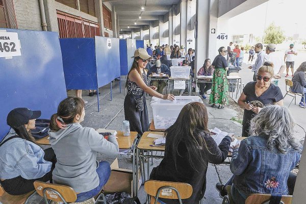Comercio deja de ganar US$ 1.200 millones por los feriados y pide que los dejen abrir en las elecciones