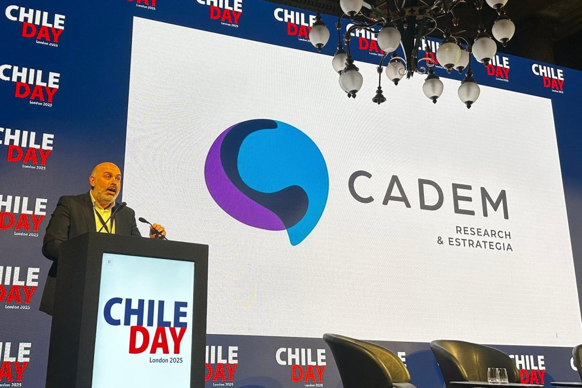 <p>Roberto Izikson, socio de Cadem, sobre las elecciones: “Quedan 8 semanas y avanzará quien le quite votos a otro”</p>