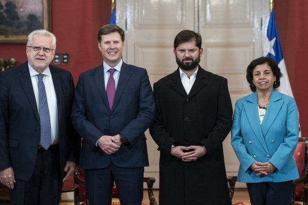 <p>Boric recibe a CEO de Anglo American por acuerdo con Codelco para operación minera: Los pasos que vienen para nombrar directorio conjunto</p>