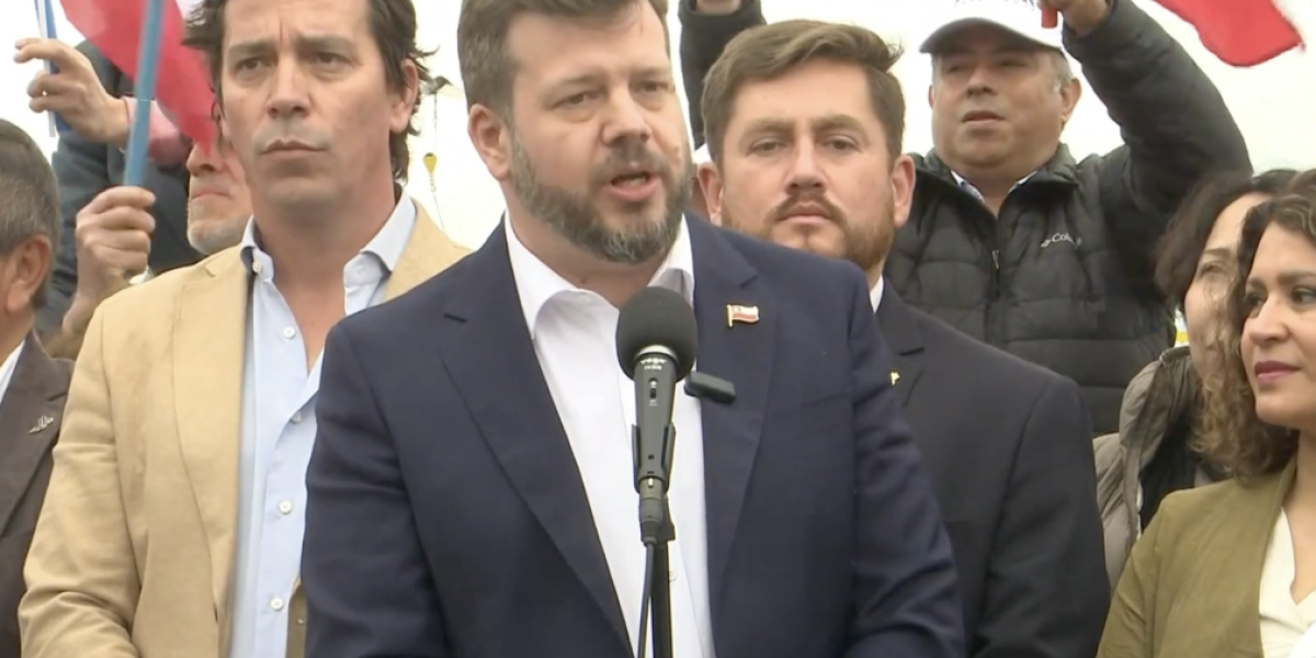 <p>Ahora en DF | Kaiser lanza su campaña presidencial: “El camino a La Moneda comienza aquí”</p>