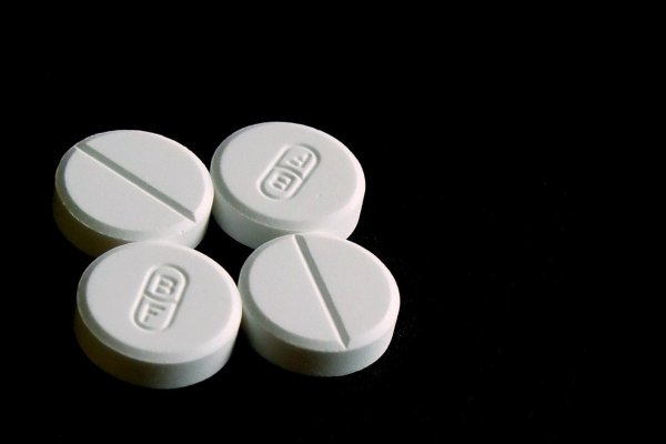 <p>Autoridades sanitarias de la Administración Trump planean vincular el consumo de paracetamol con el autismo</p>