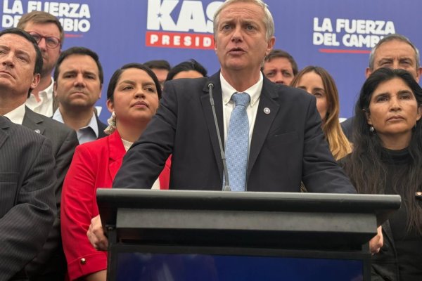 <p>Foto: Comando José Antonio Kast.</p>