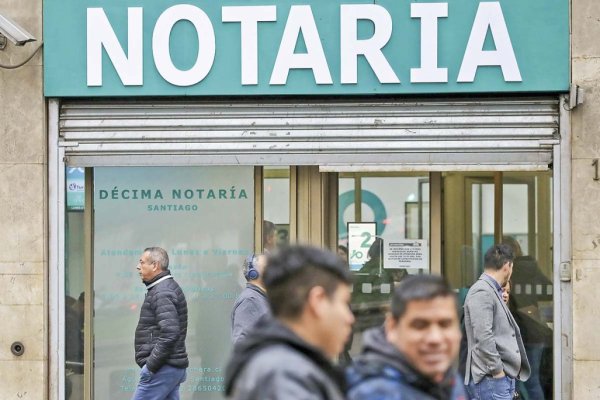 <p>La Moneda promulga hoy la reforma a los notarios: las siete claves del nuevo sistema de nombramientos y el fin de los cargos vitalicios</p>
