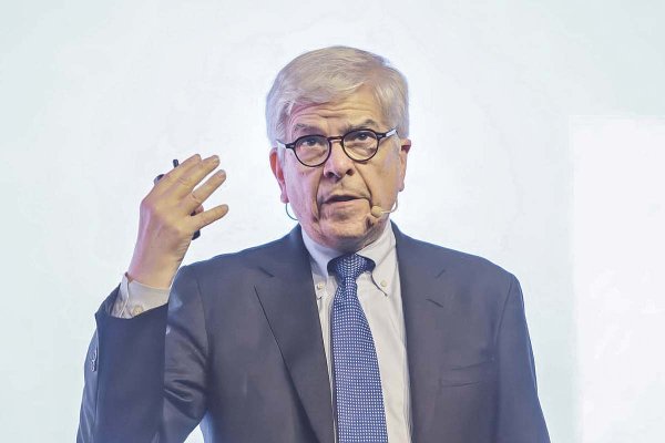 <p>Romer partició en un almuerzo con destacados representantes del mundo económico local. Foto: Verónica Ortíz</p>