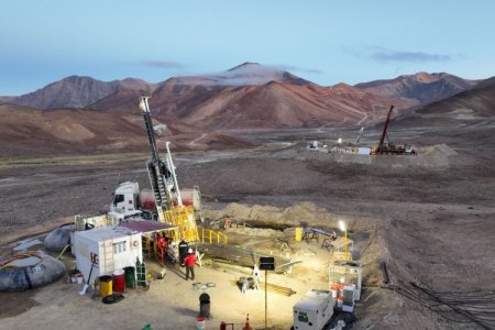 <p>La ayuda del Banco Mundial derrama en un mega proyecto top de cobre argentino</p>