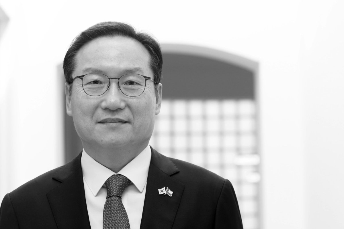 <p>El diagnóstico del embajador Hak Jae Kim: Por qué la cultura coreana es un boom en Chile</p>