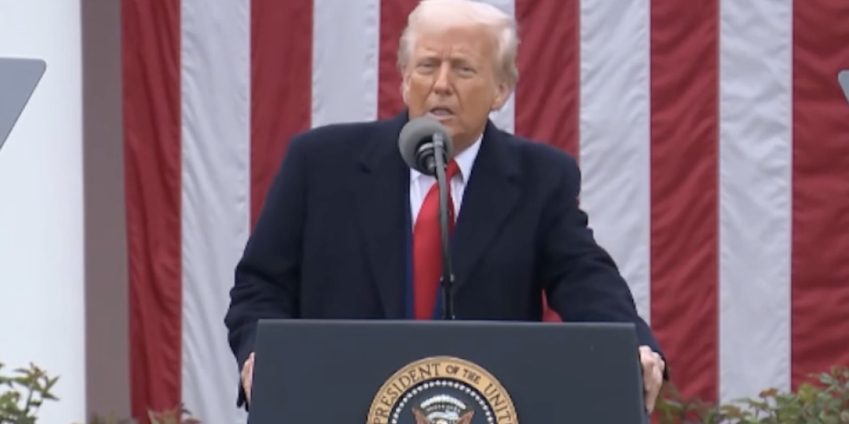 <p>Ahora en DF | Trump anuncia nuevos aranceles, incluido el 100% a los productos farmacéuticos</p>