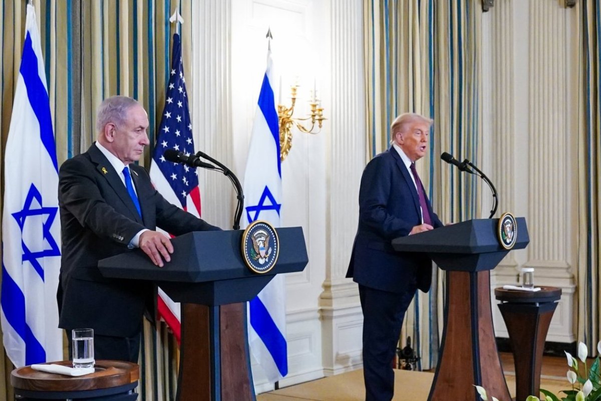 <p>Netanyahu acepta plan de paz de Trump para Gaza: si es ratificado por Hamás guerra terminaría de inmediato y rehenes serían devueltos en 72 horas</p>