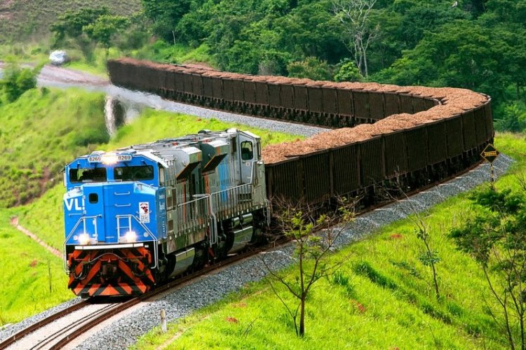 <p>Gremio de transporte de carga de Brasil asegura que el Corredor Bioceánico "no es viable": "La única manera de llegar al puerto de Chancay es por ferrocarril"</p>