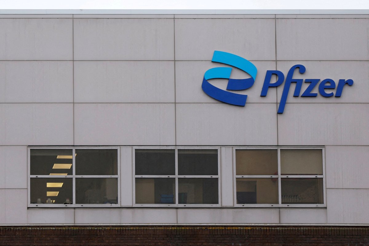<p>Trump logra acuerdo con Pfizer: farmacéutica rebajará 50% precios de medicamentos en EEUU y obtendrá tres años de gracia frente a aranceles</p>