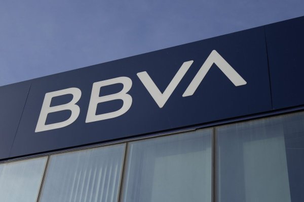 <p>Directorio del banco Sabadell vuelve a rechazar la oferta de adquisición mejorada de BBVA por US$ 20 mil millones</p>