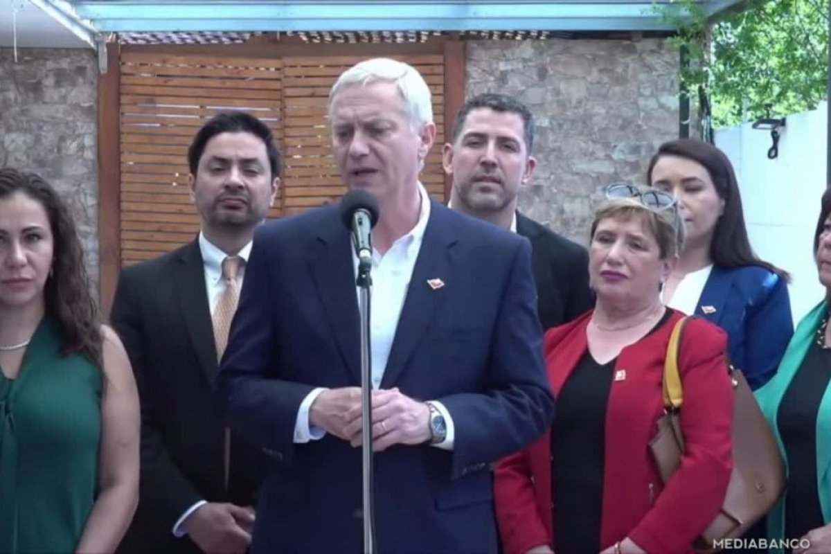 <p>Ahora en DF | Kast responde a Boric tras discurso sobre el Presupuesto 2026: “No fue un acto republicano, fue un acto de cobardía”</p>