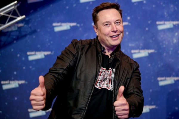 <p>Elon Musk queda al borde de convertirse en la primera persona de la historia con un patrimonio de medio billón de dólares</p>
