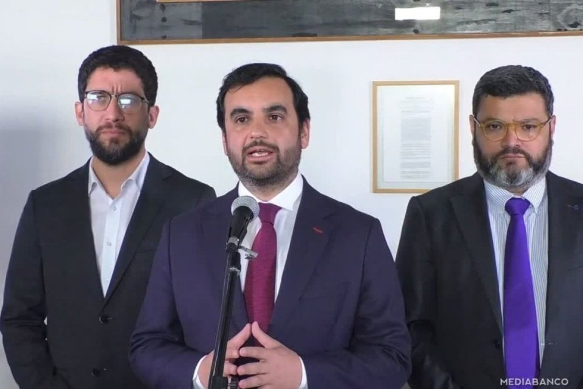 <p>Ahora en DF | Gobierno presenta proyecto que crea un tercer juzgado laboral en Santiago</p>