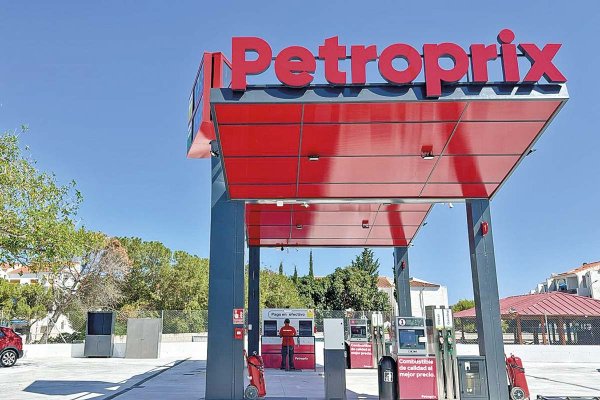 <p>Española Petroprix hace su estreno en Chile y anuncia que ingresará en enero al negocio de medio de pago</p>