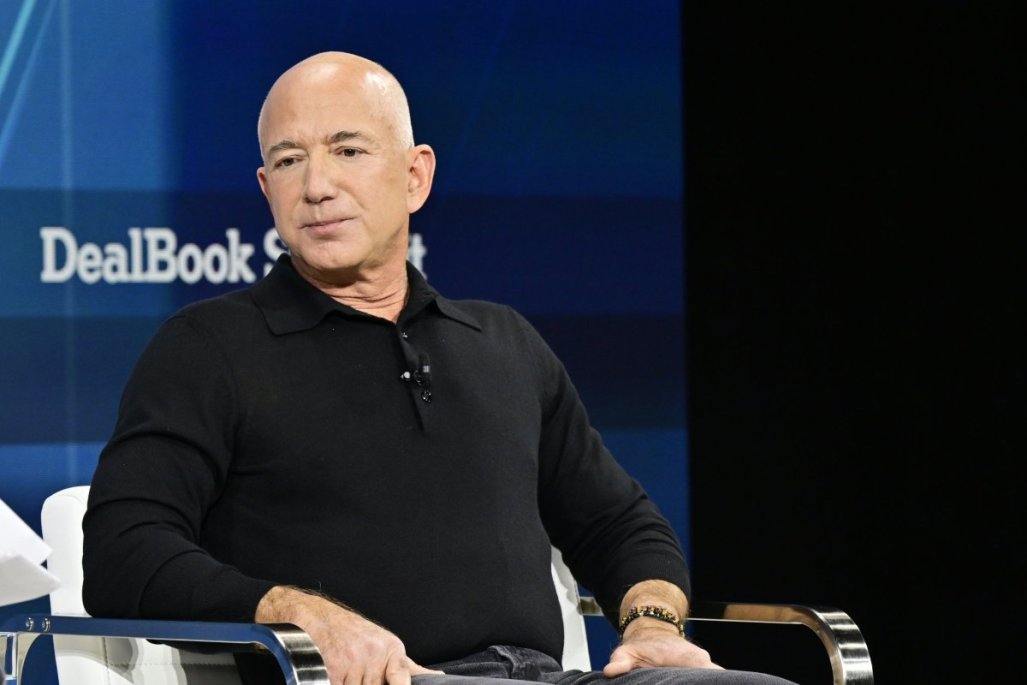 Jeff Bezos reconoce burbuja en Inteligencia Artificial, pero la califica como positiva