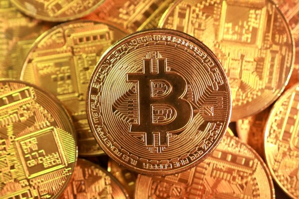<p>El bitcoin sube casi 2,7% y alcanza un máximo histórico sobre los US$ 125.000</p>