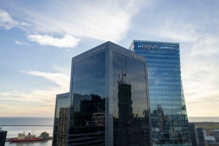 <p>En una subasta récord, la argentina Costantini se queda con el predio de la chilena Jumbo en Palermo</p>