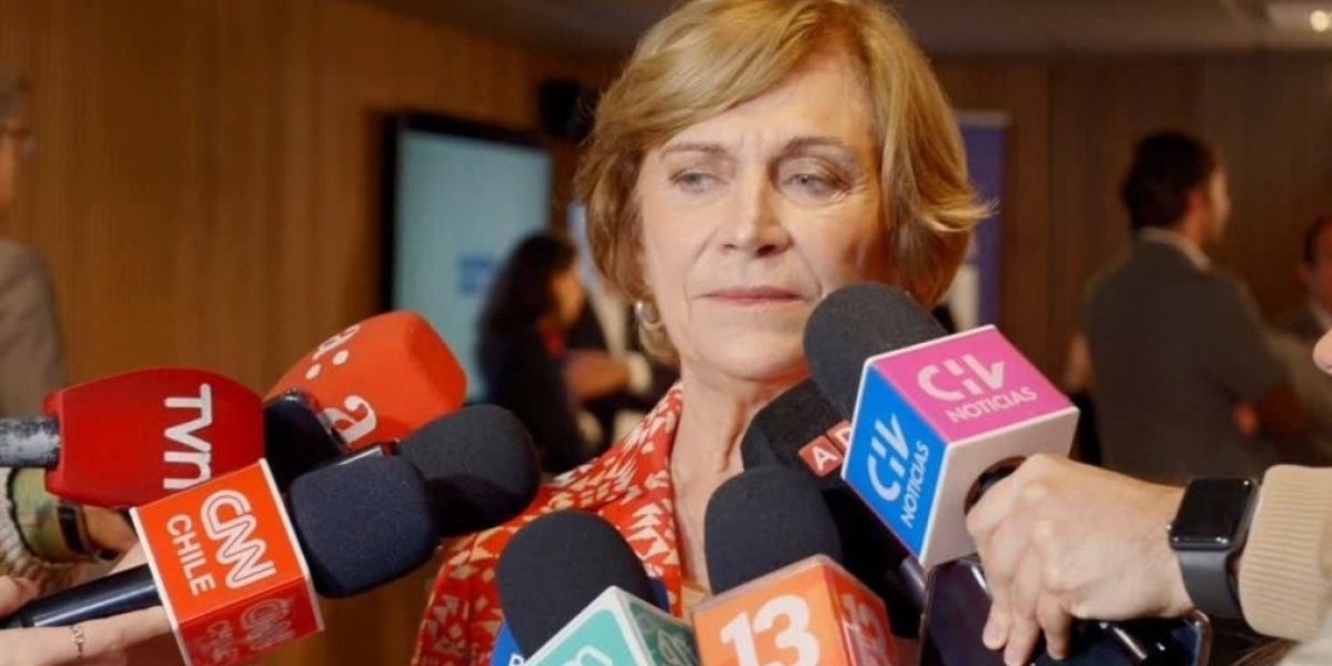 <p>Ahora en DF | Matthei defiende informe del Central sobre empleo y descarta suspicacias de Jara: “Es una pena que a ella no le guste"</p>