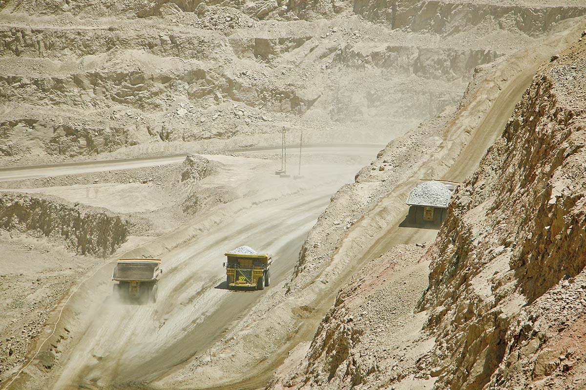 <p>Gasto realizado en grandes proyectos de inversión se dispara en Chile de la mano de energía y minería</p>