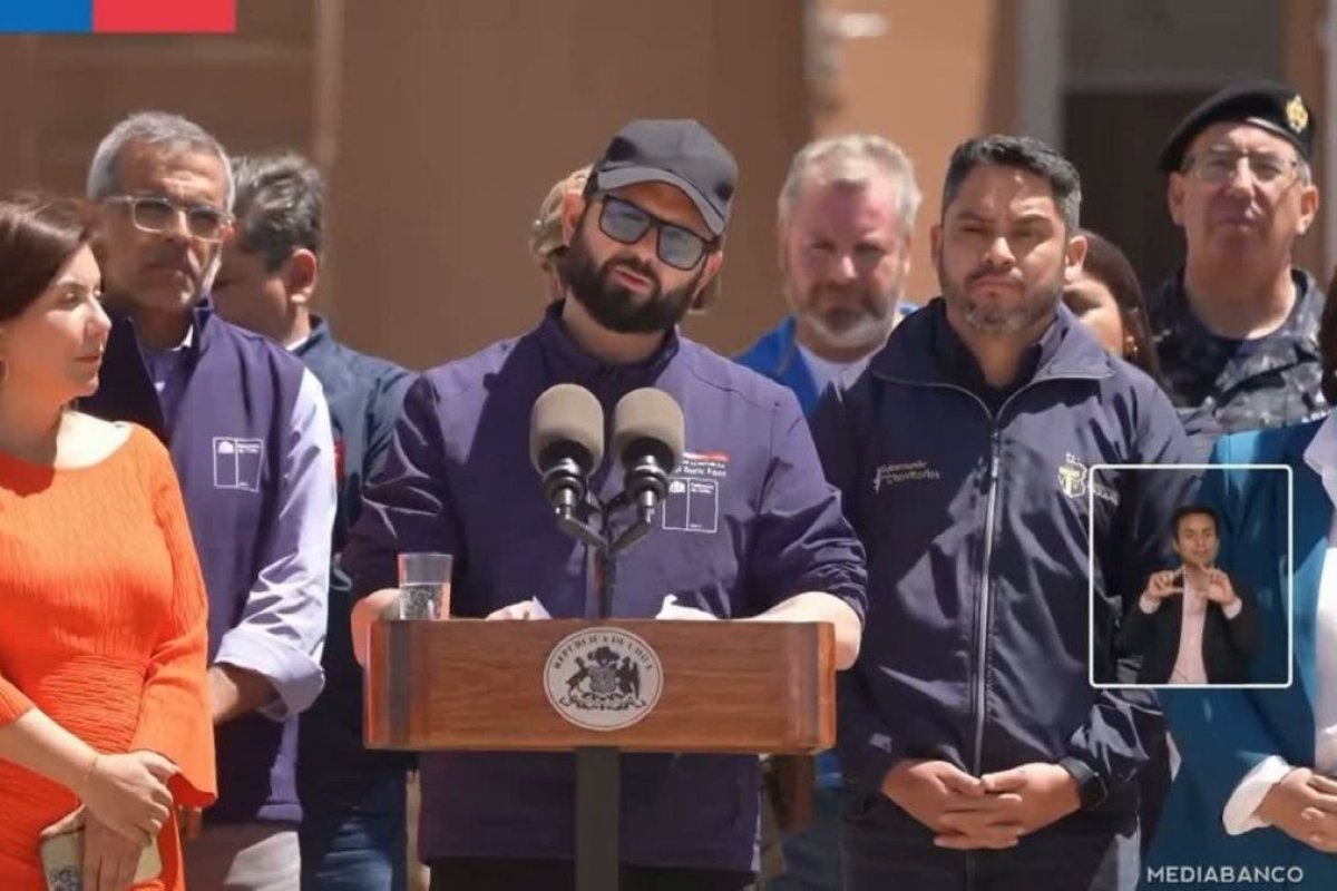 <p>Ahora en DF | Boric anuncia reforma constitucional para extender la presencia militar en la frontera</p>