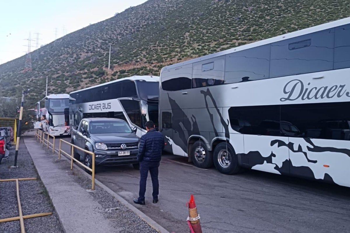 <p>Huelga en Los Pelambres: ante inminente inicio, empresa y sindicatos de minera de los Luksic logran extensión de mediación hasta las 23:59 de este jueves</p>