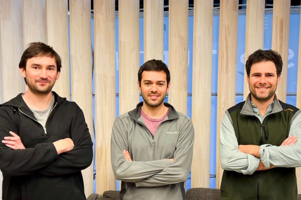 Juan Pablo Corral, Vicente Opaso y Sebastián Salas, fundadores de 2IT.