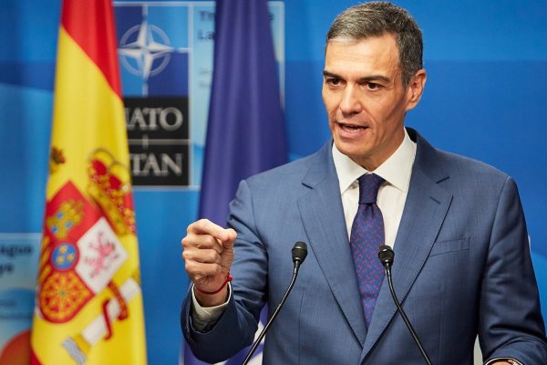<p>Trump plantea expulsar a España de la OTAN por su rechazo a aumentar el gasto en la defensa común del bloque aliado</p>