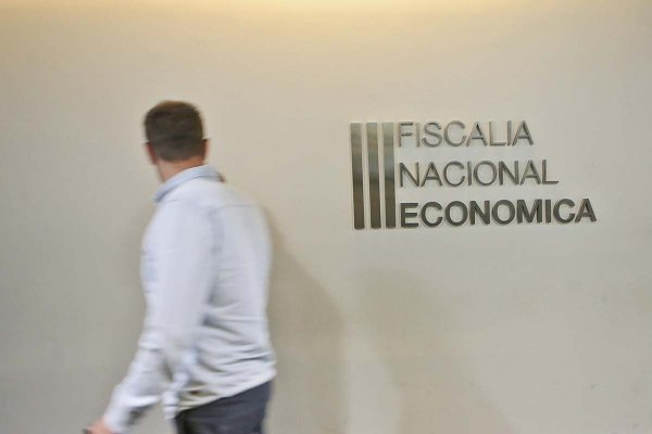 La última ofensiva de la FNE por interlocking contra Juan Hurtado Vicuña, Consorcio, LarrainVial y Banco de Chile