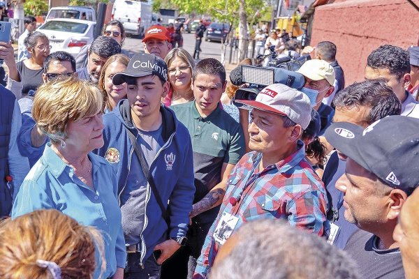 <p>Matthei expone sus dudas sobre el momento en que Boric lanza reforma constitucional para extender presencia militar en la frontera</p>