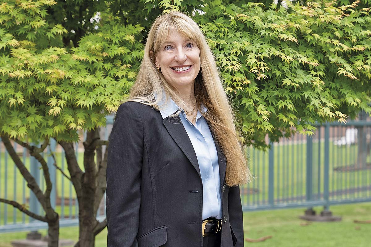 <p>Jennifer Vanderhart, economista de Estados Unidos: “Aún hay algunas cosas que Chile podría hacer para reforzar la protección de la propiedad intelectual”</p>