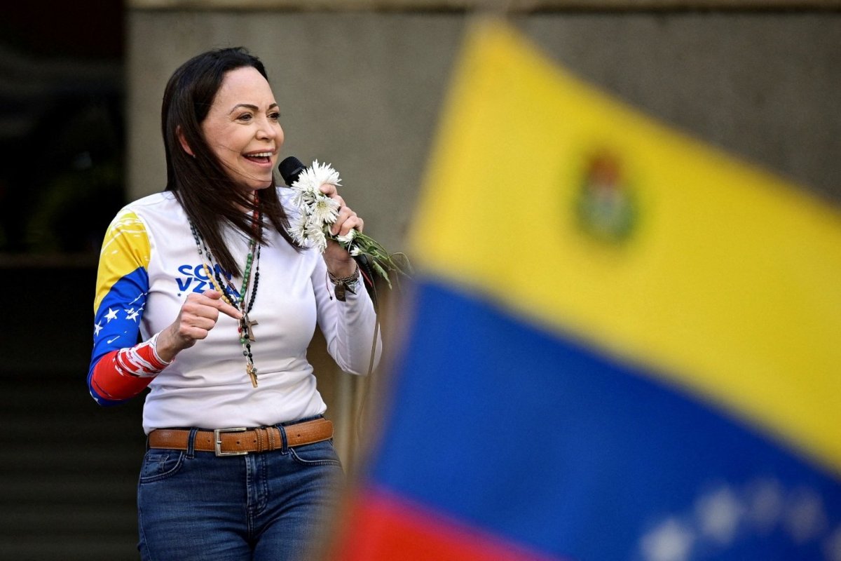 <p>Cómo 120 personalidades chilenas nominaron a María Corina Machado al Nobel de la Paz</p>