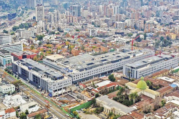Hospital del Salvador enfrenta nuevos retrasos y falta de recursos podría aplazar aún más su entrega