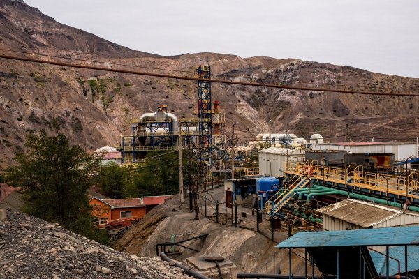 <p>Codelco seguirá sintiendo el impacto del accidente en El Teniente hasta bien entrado 2026, aseguran fuentes a Bloomberg</p>