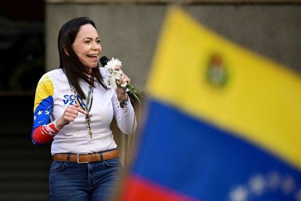 <p>Cómo 120 personalidades chilenas nominaron a María Corina Machado al Nobel de la Paz</p>