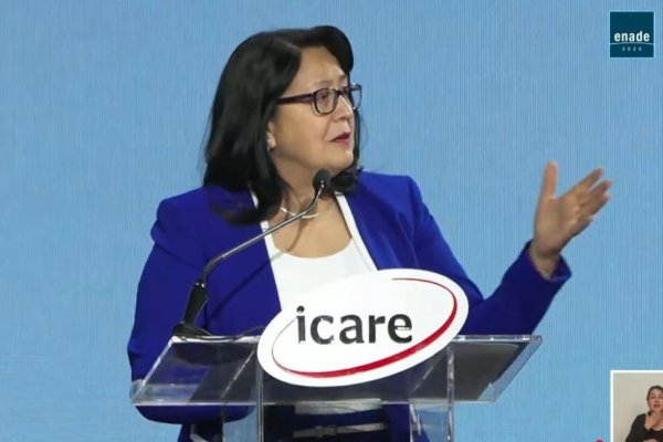 <p>Dorothy Pérez conquista Enade y recibe ovación de pie de empresarios: "Dejemos las peleas estériles y avancemos todos juntos"</p>