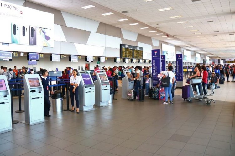 <p>Latam y Sky suspenden vuelos a dos destinos desde Perú por el cobro de la nueva tarifa de conexión en el Jorge Chávez</p>